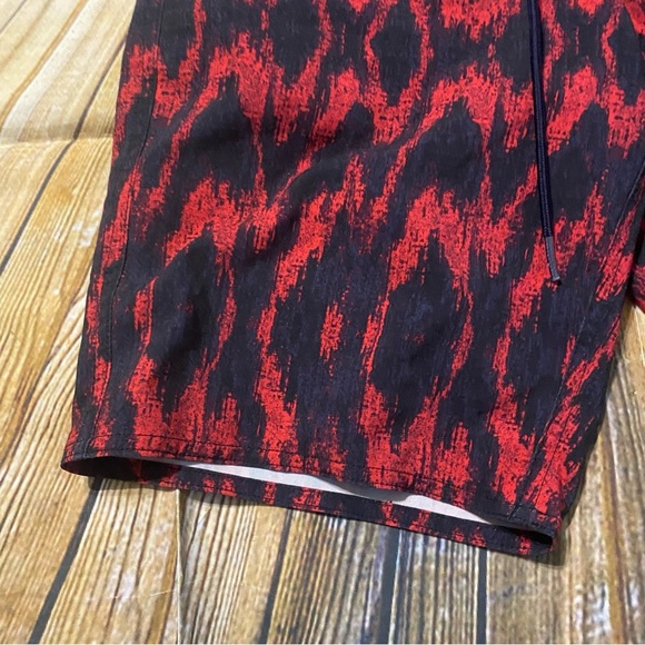 American Eagle Red Black Pattern Swim Shorts - Picture 2 of 5